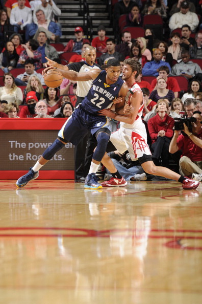 的表现尤为 的表现尤为