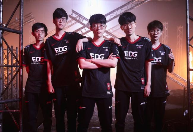 职业生涯的 职业生涯的