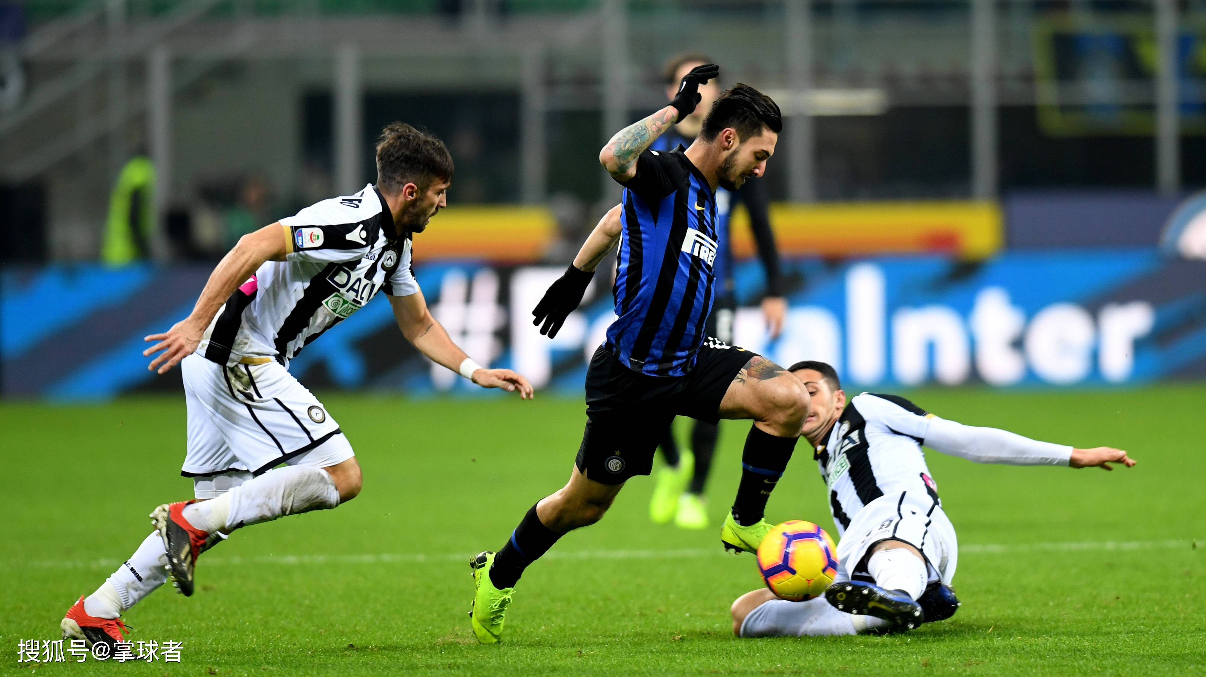 媒体与粉丝 媒体与粉丝